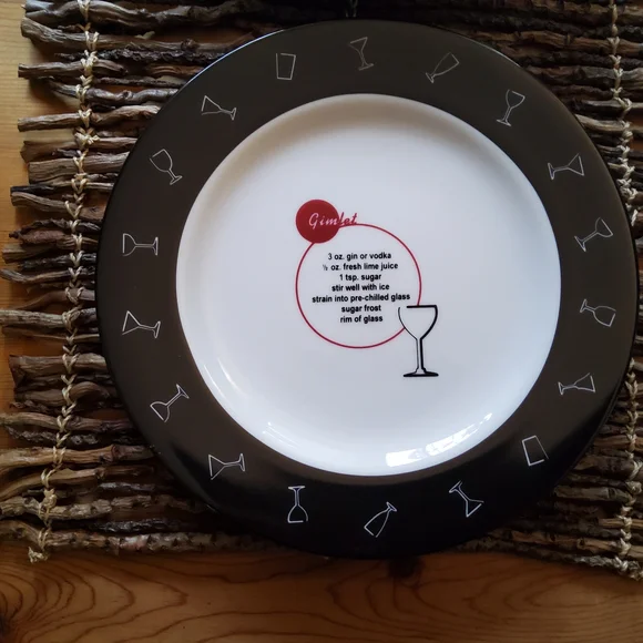 Pottery Barn Retro Salad Appetizer Plates.  Set Of 6 EUC - Picture 7 of 11